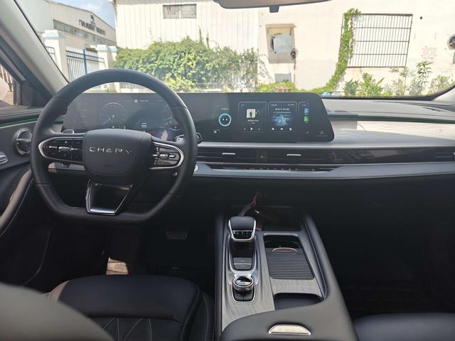 Chery Arrizo 8