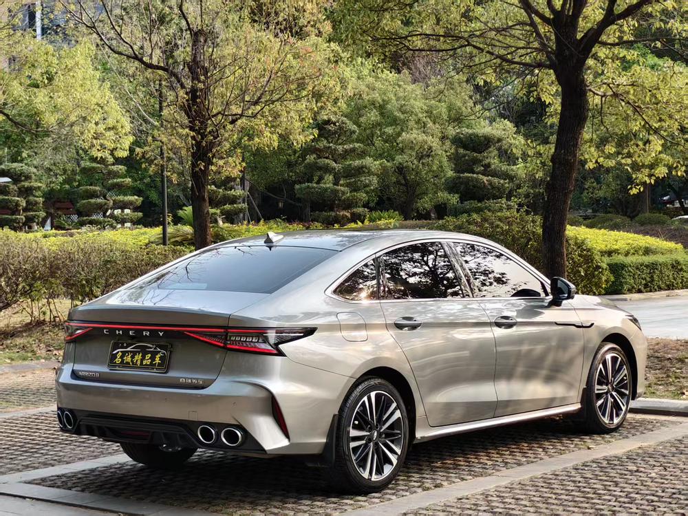 Chery Arrizo 8