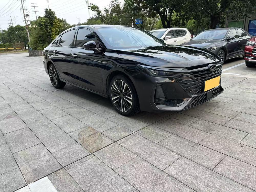 Chery Arrizo 8