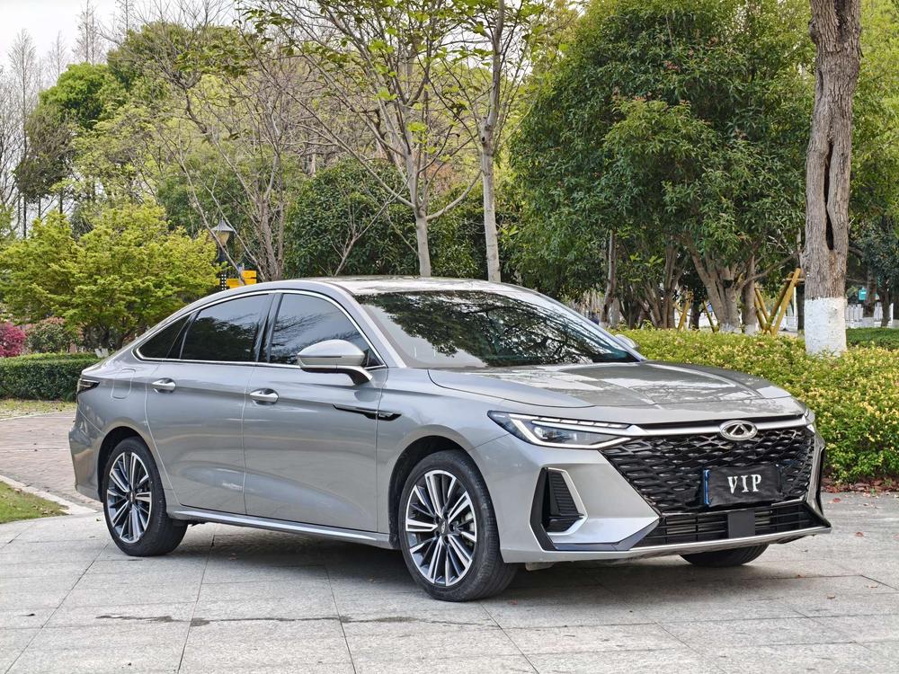 Chery Arrizo 8