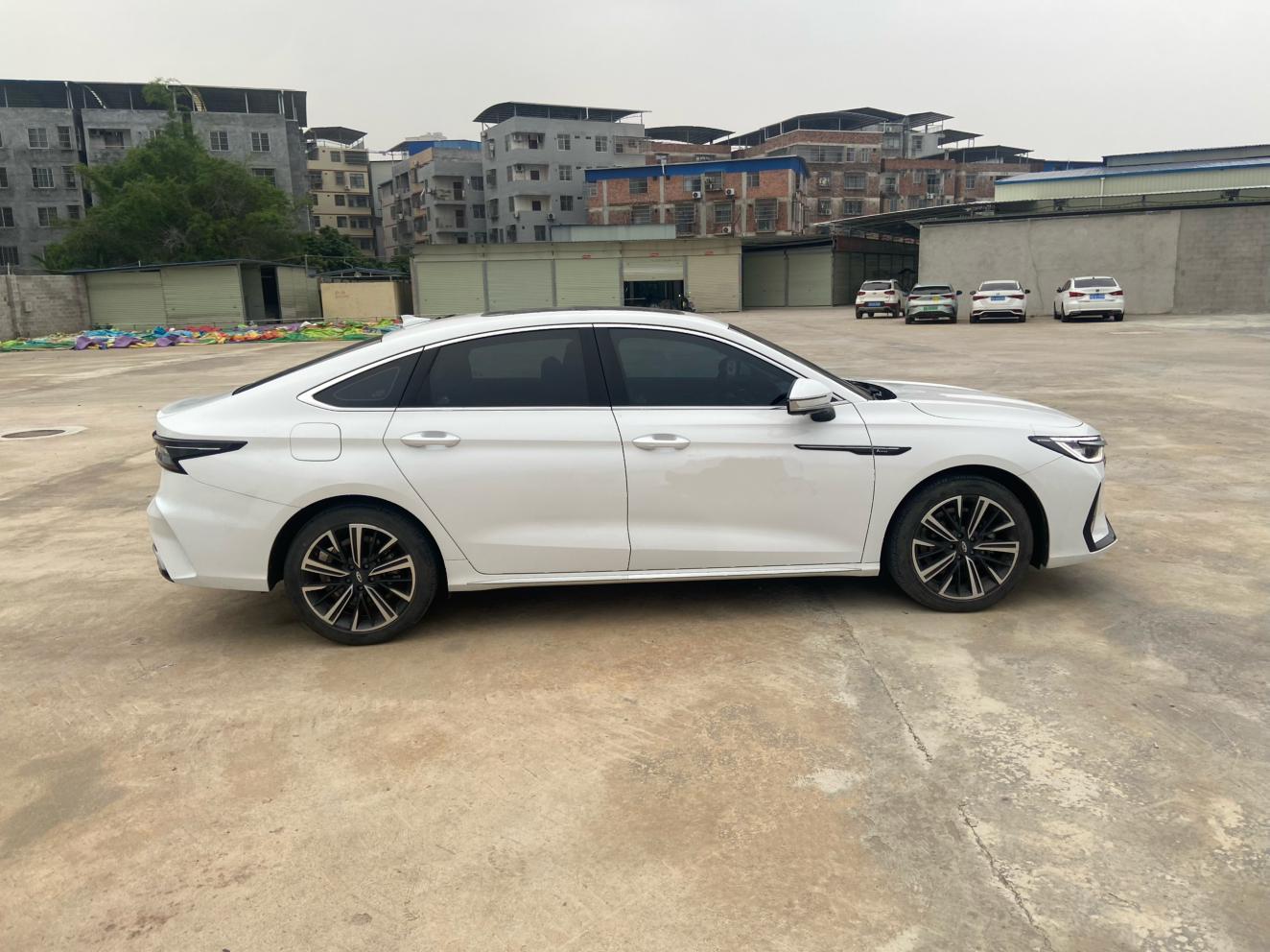 Chery Arrizo 8