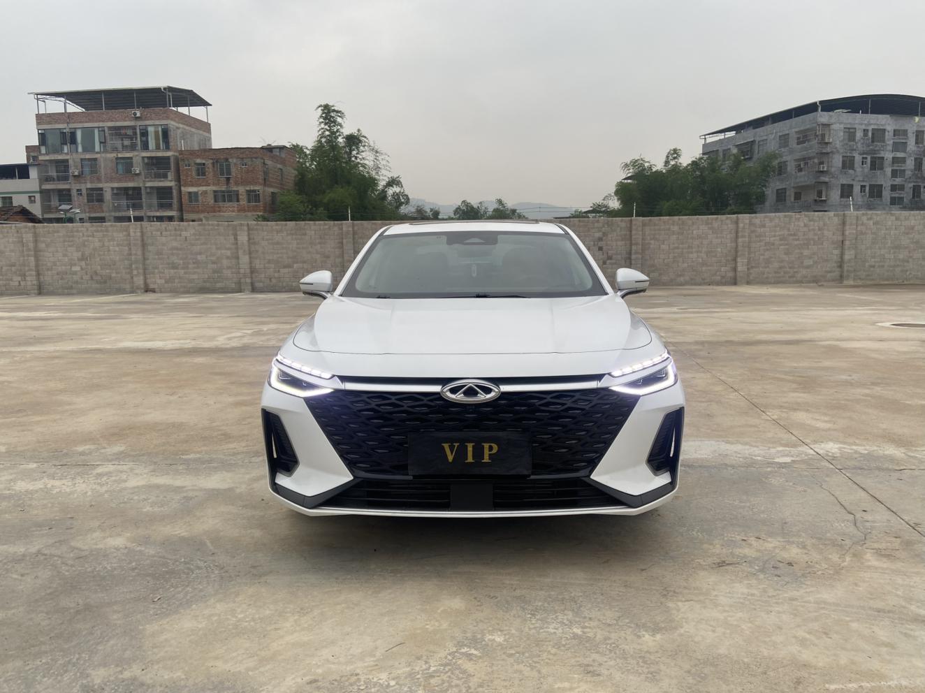 Chery Arrizo 8