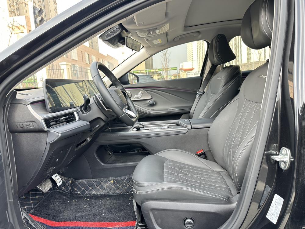 Chery Arrizo 8