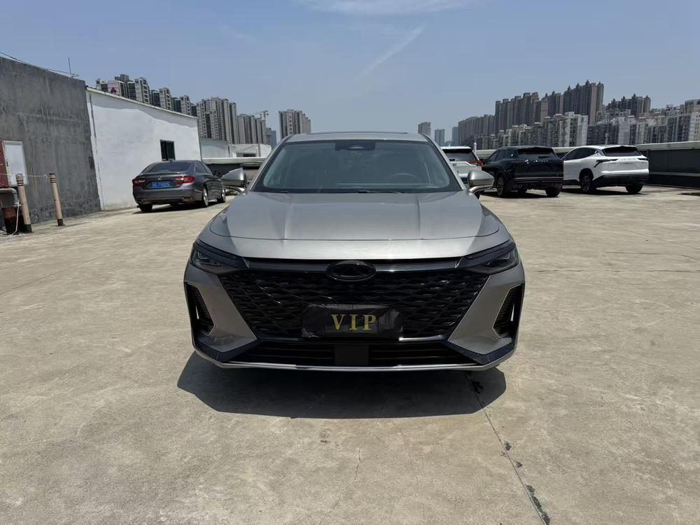 Chery Arrizo 8