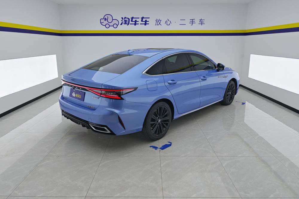 Chery Arrizo 8