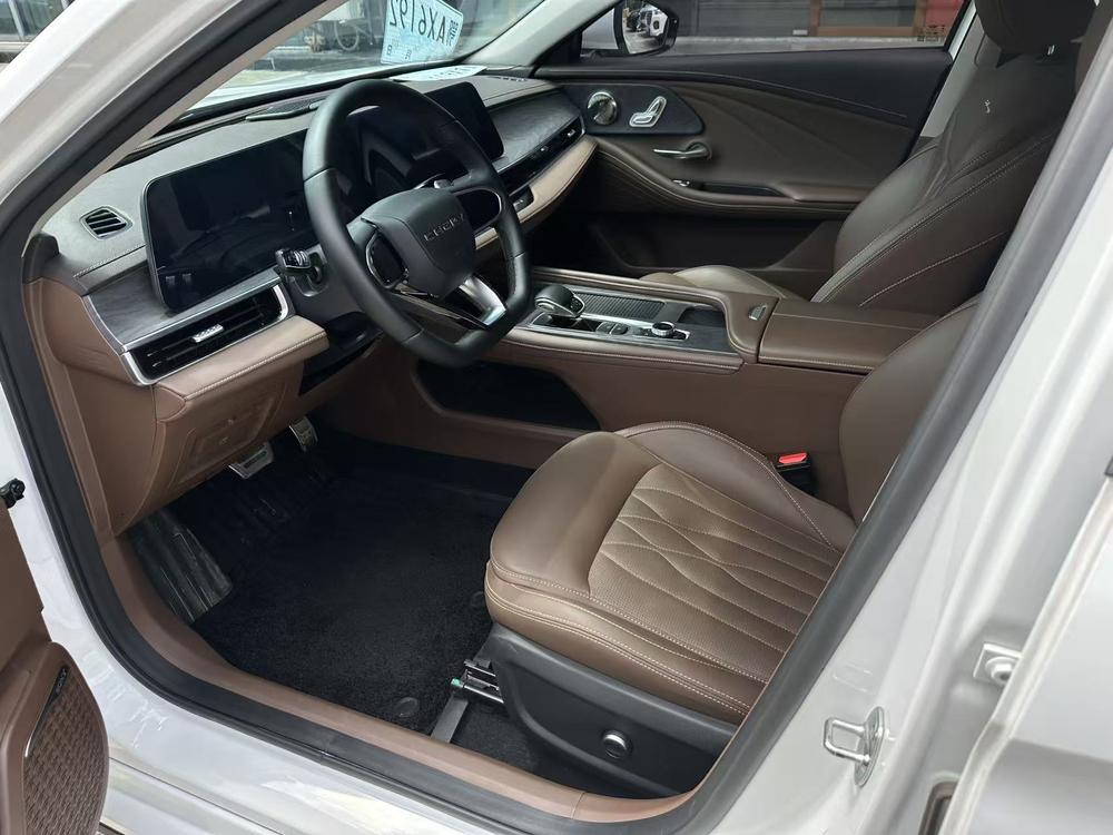 Chery Arrizo 8