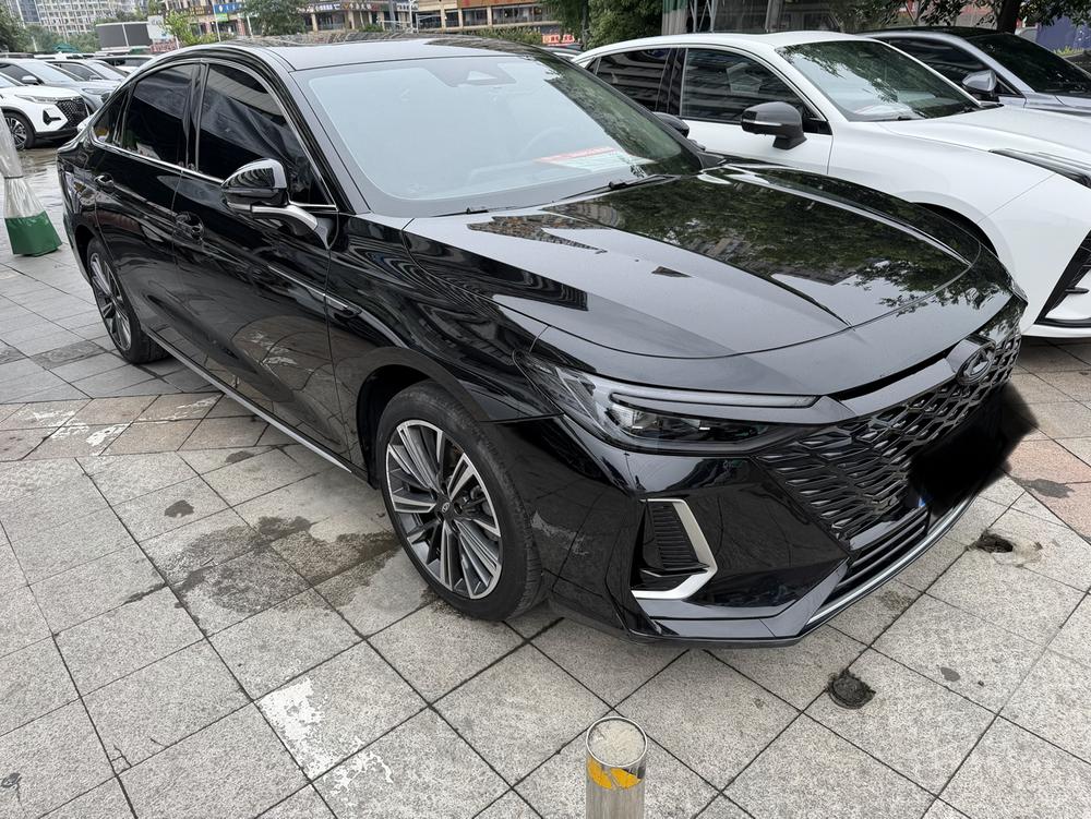 Chery Arrizo 8