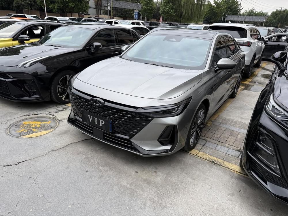 Chery Arrizo 8