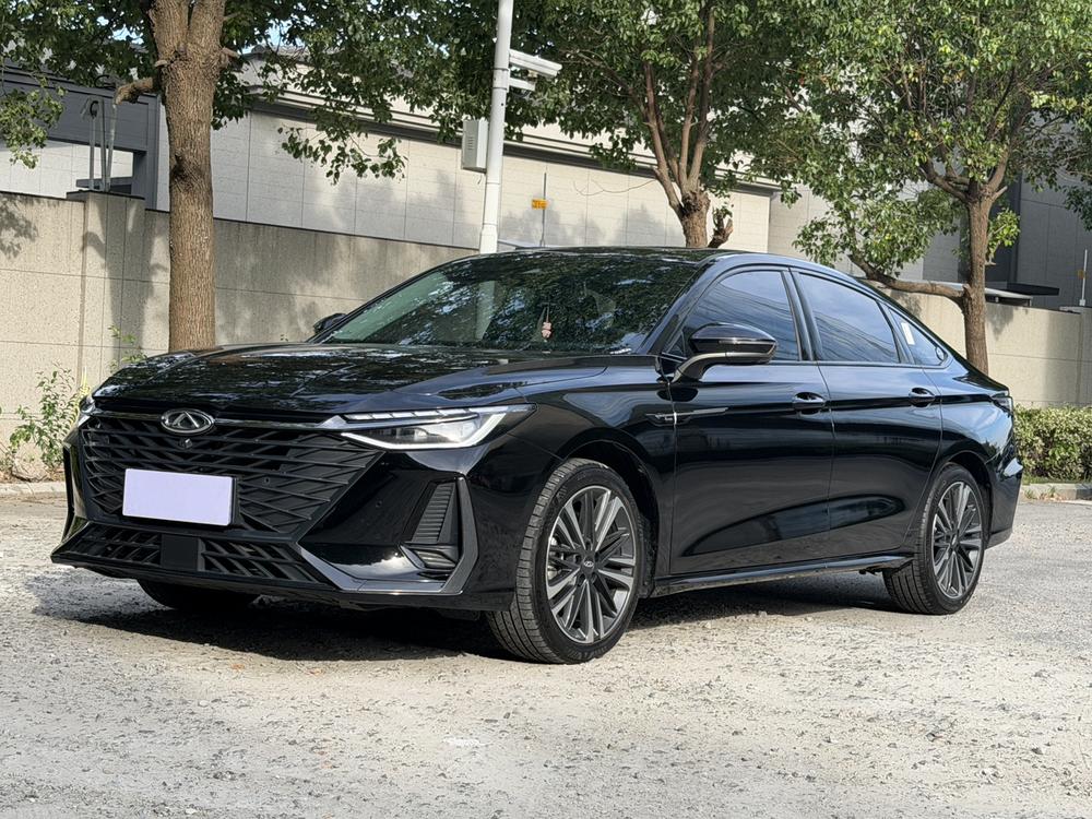 Chery Arrizo 8
