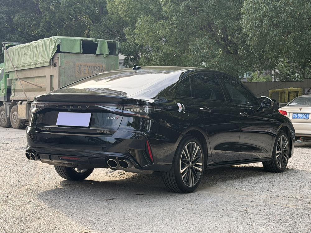 Chery Arrizo 8