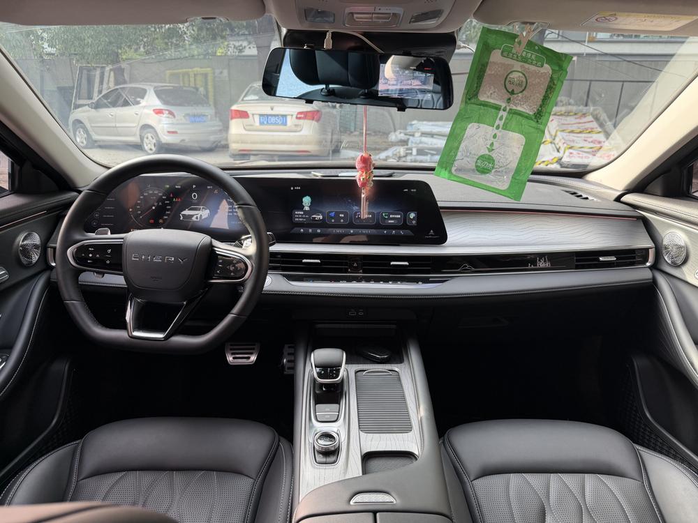 Chery Arrizo 8