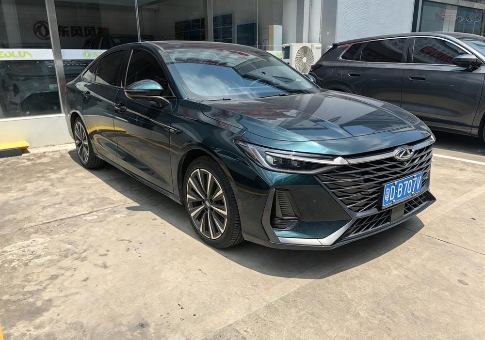 Chery Arrizo 8