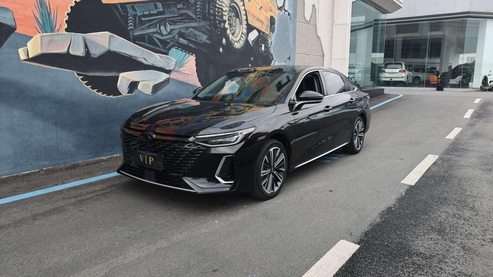 Chery Arrizo 8