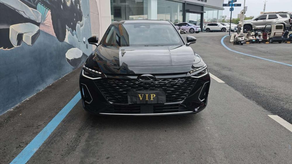 Chery Arrizo 8