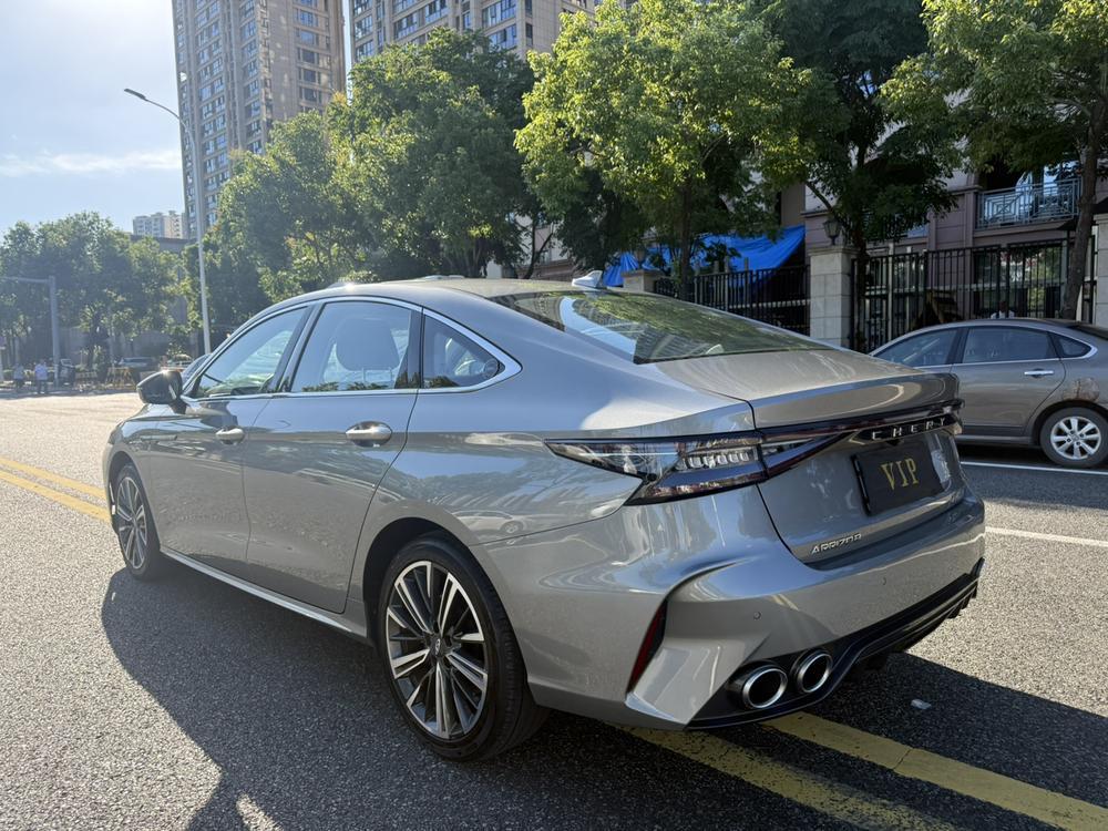 Chery Arrizo 8