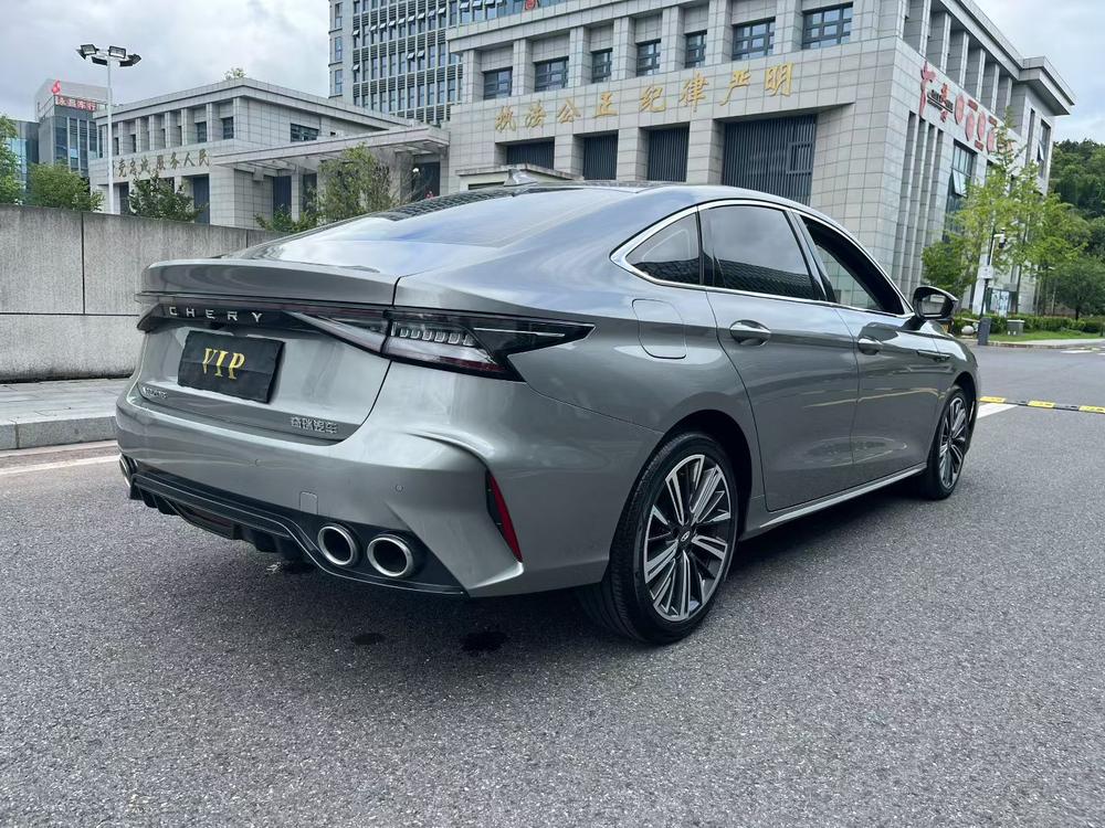 Chery Arrizo 8