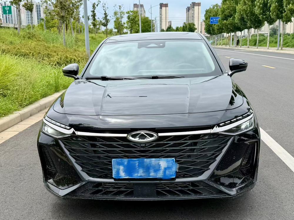 Chery Arrizo 8