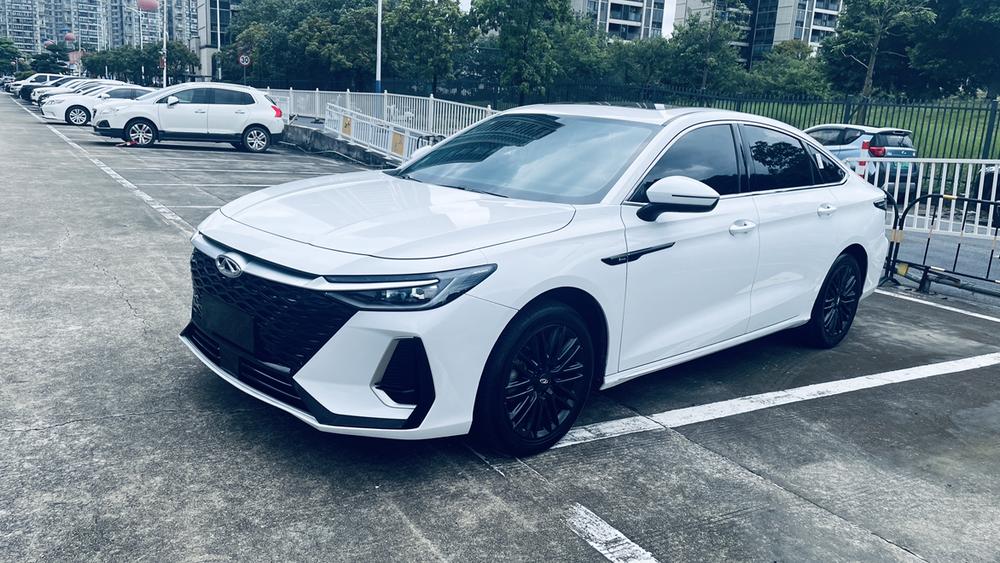 Chery Arrizo 8