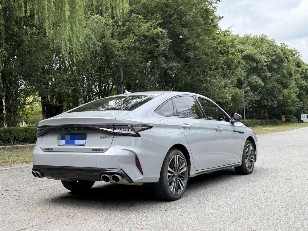Chery Arrizo 8