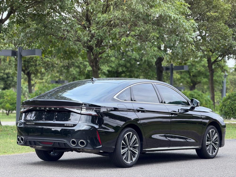 Chery Arrizo 8