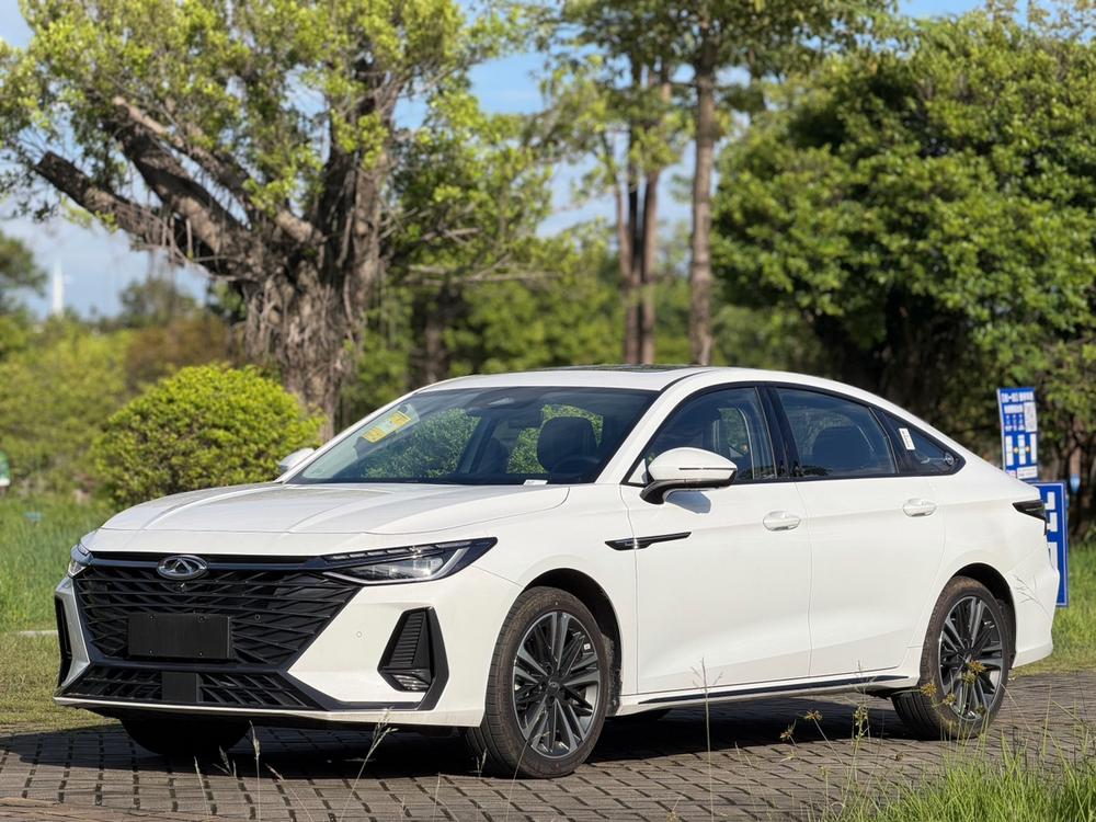 Chery Arrizo 8