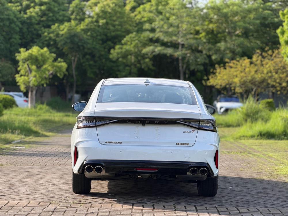 Chery Arrizo 8