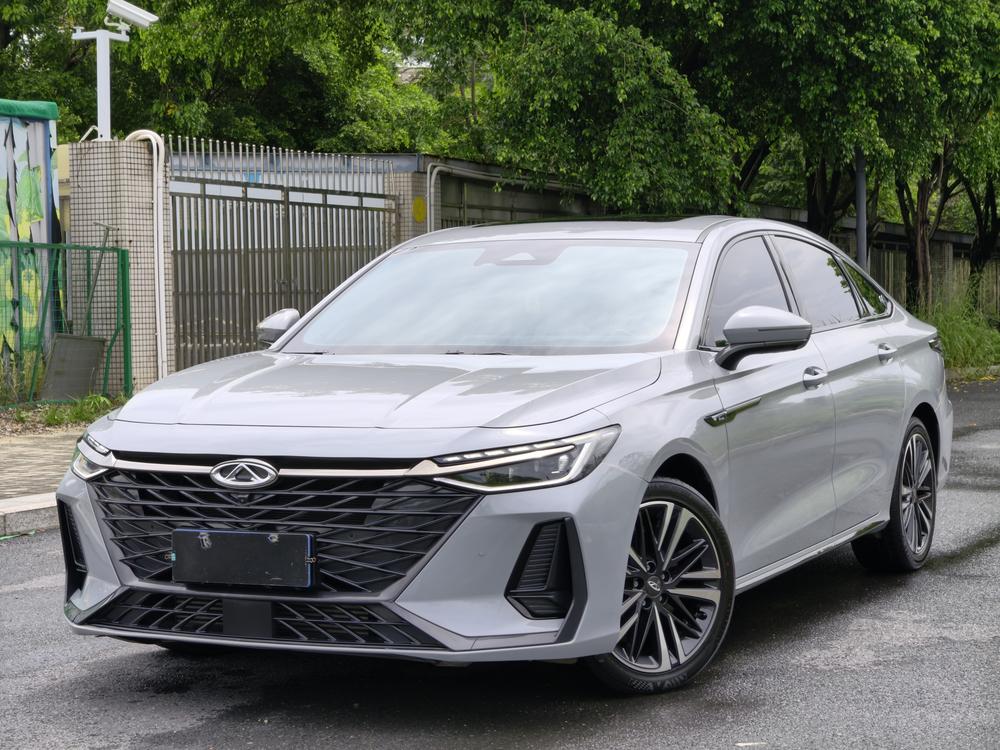 Chery Arrizo 8
