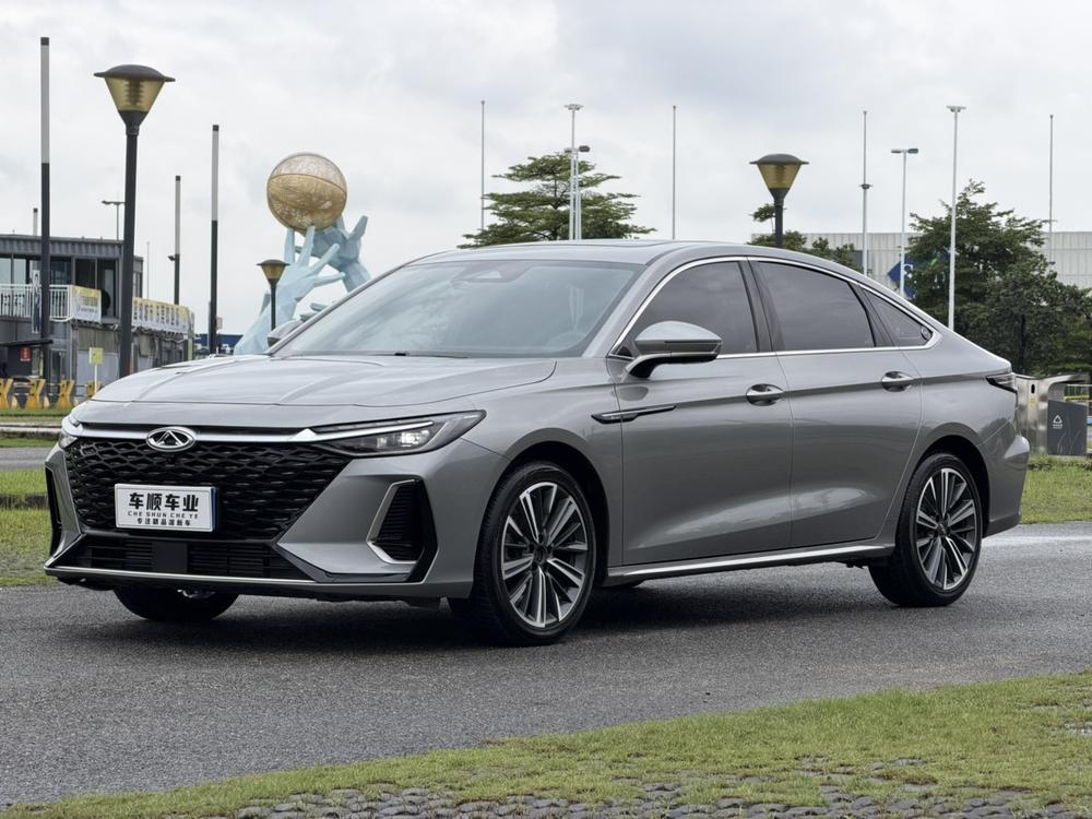 Chery Arrizo 8