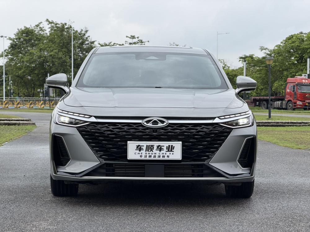 Chery Arrizo 8