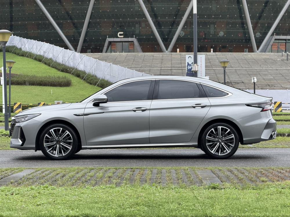 Chery Arrizo 8