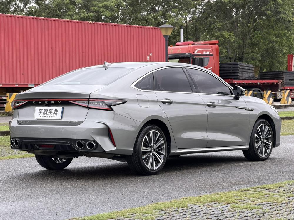 Chery Arrizo 8