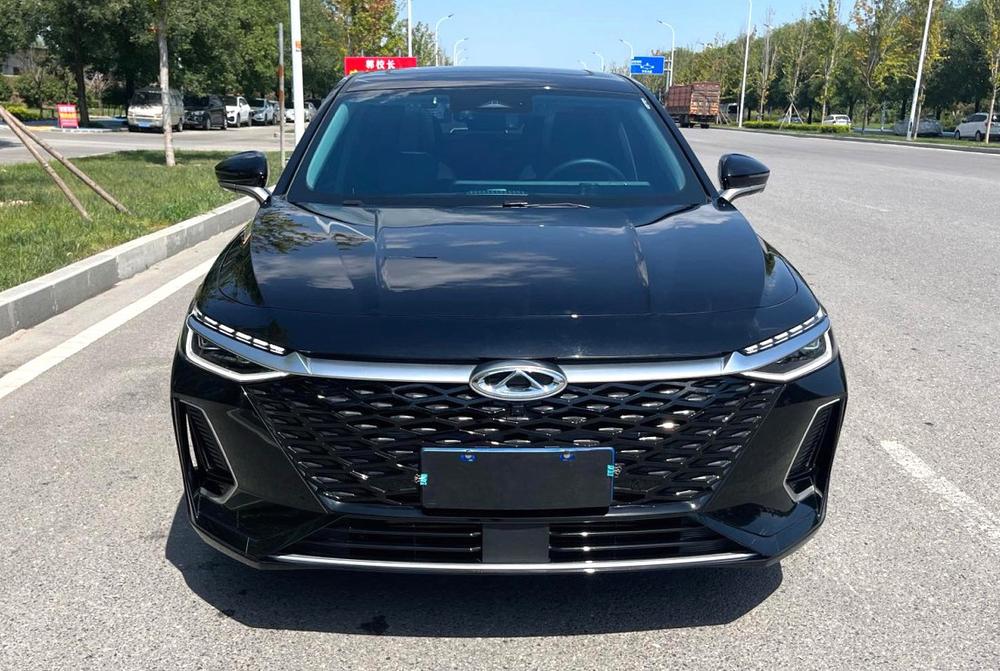 Chery Arrizo 8
