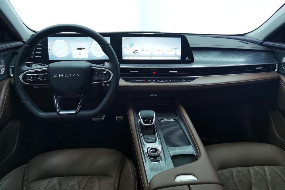 Chery Arrizo 8