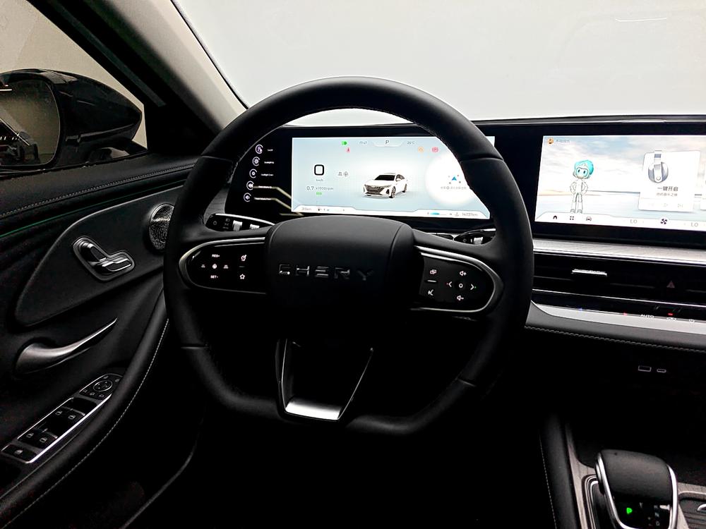 Chery Arrizo 8