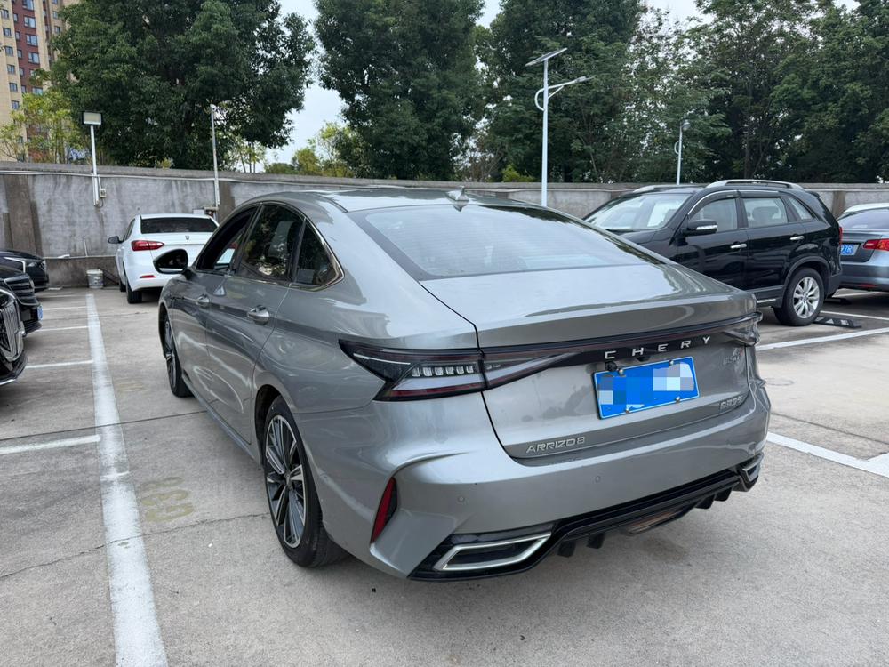 Chery Arrizo 8