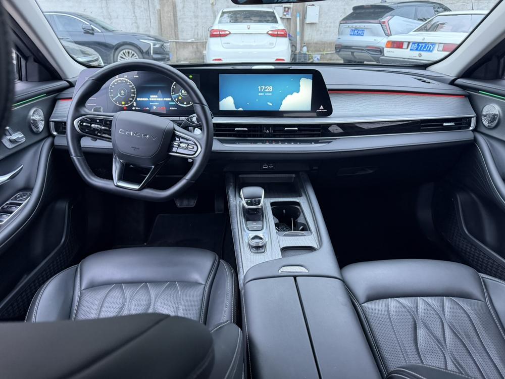 Chery Arrizo 8