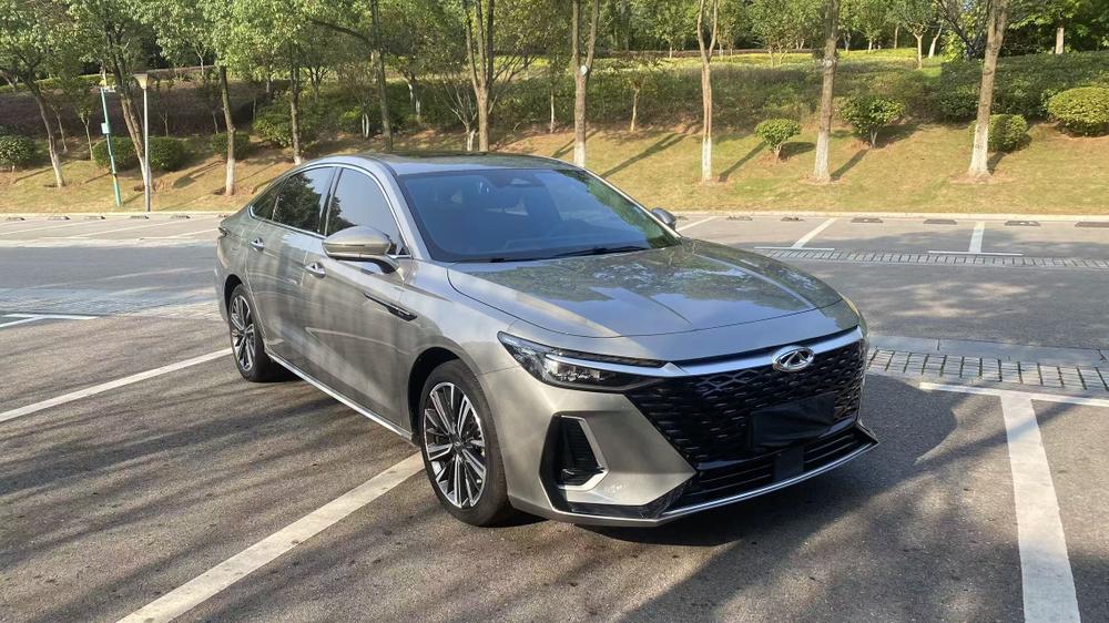 Chery Arrizo 8