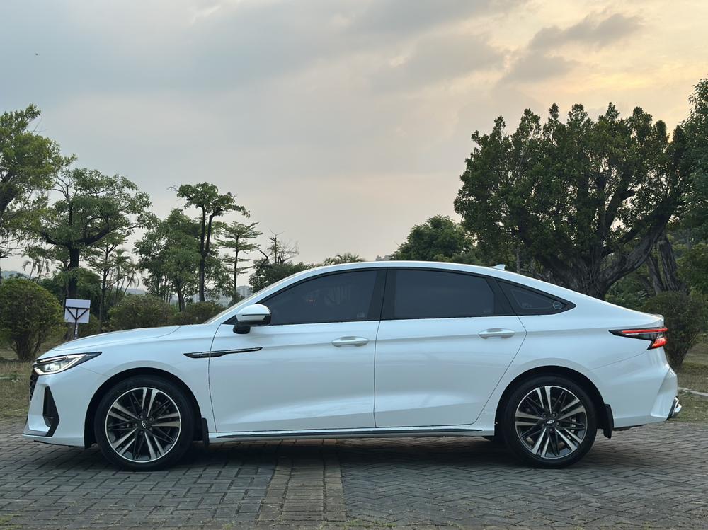 Chery Arrizo 8