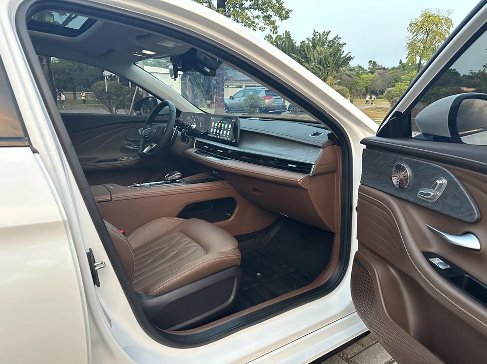 Chery Arrizo 8
