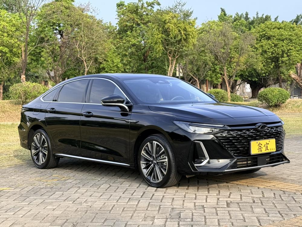 Chery Arrizo 8