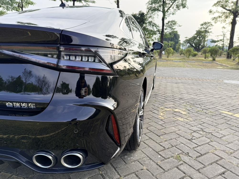 Chery Arrizo 8