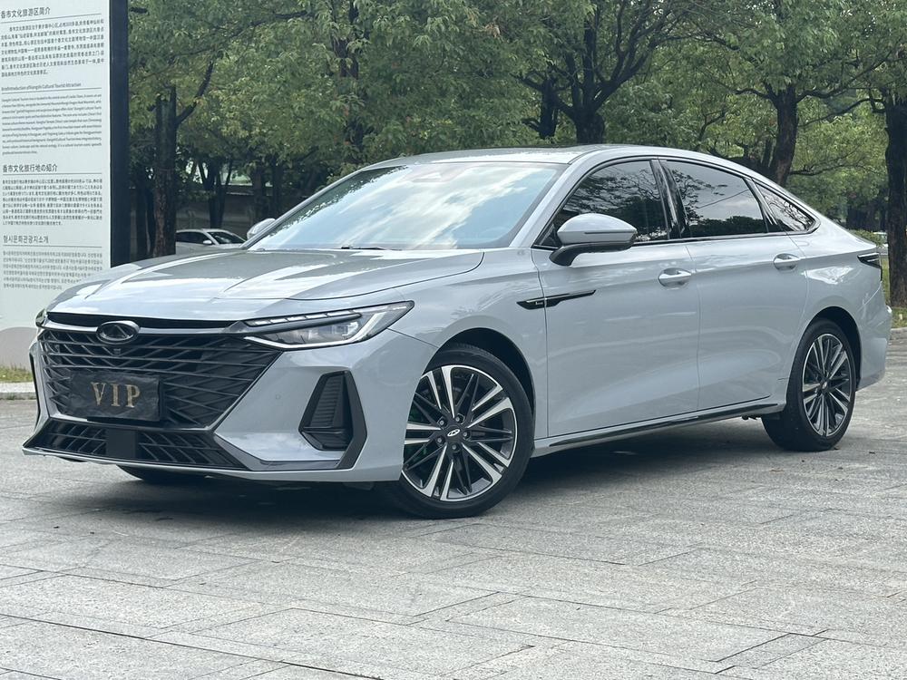 Chery Arrizo 8