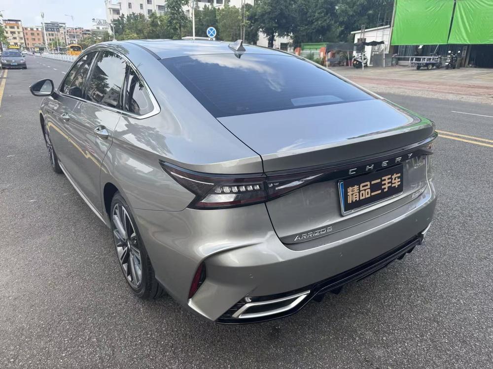 Chery Arrizo 8