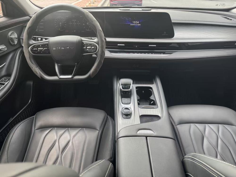 Chery Arrizo 8
