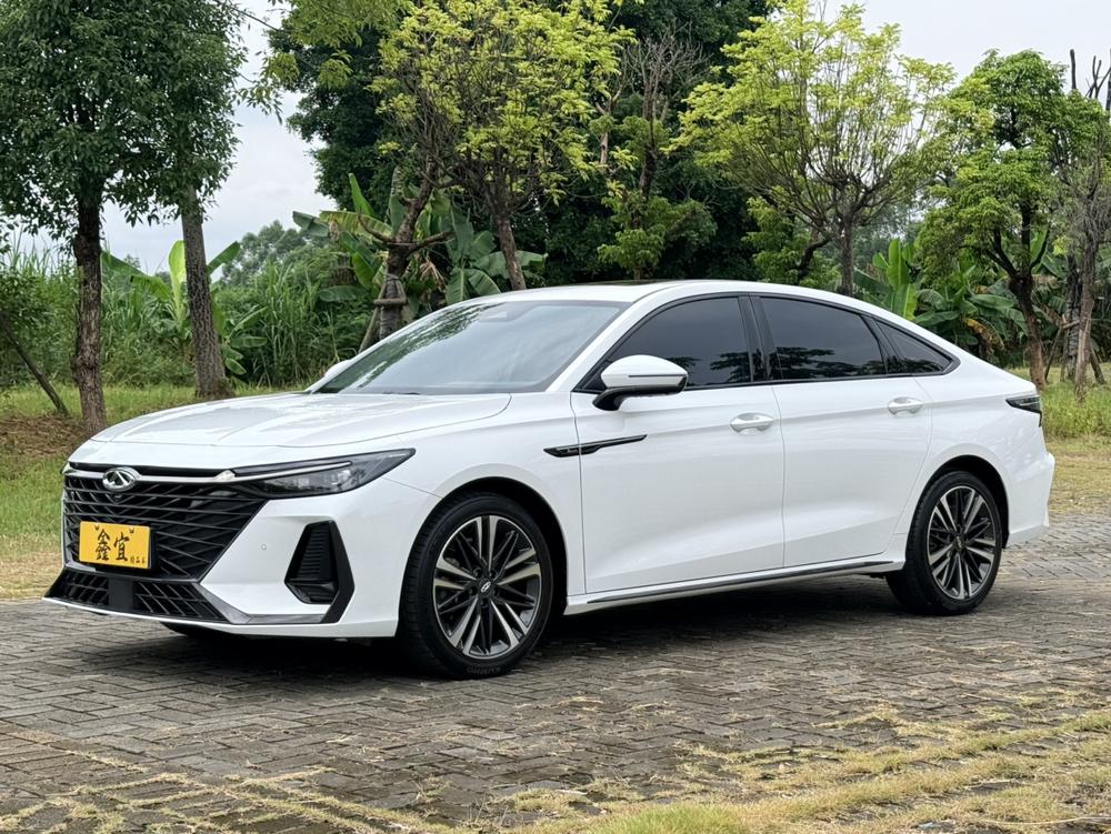 Chery Arrizo 8