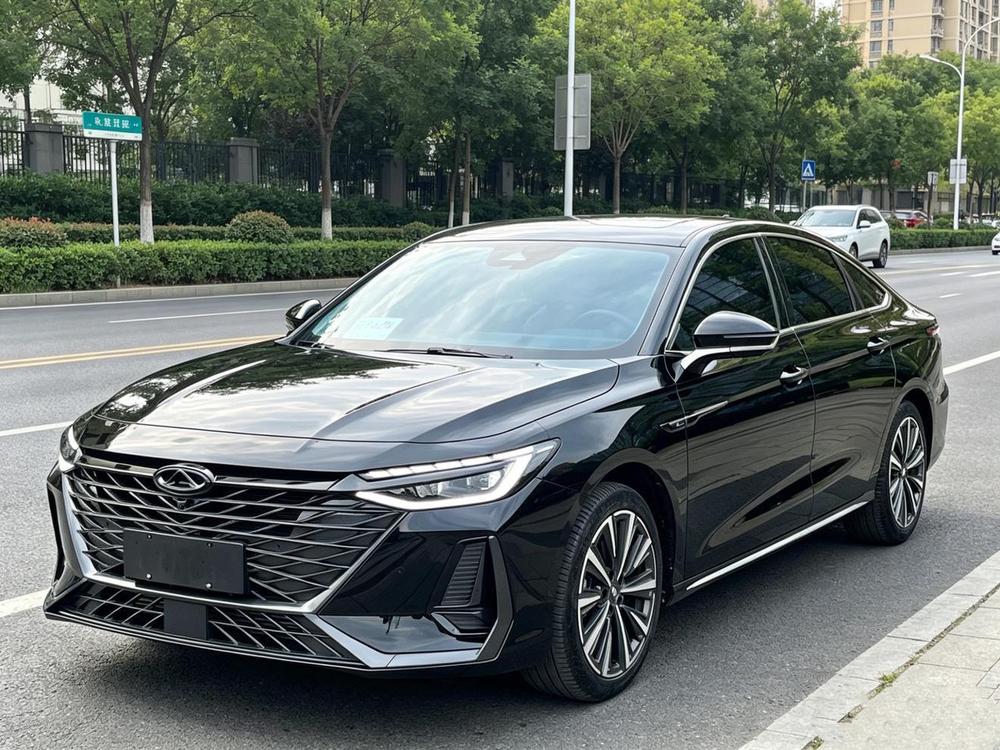 Chery Arrizo 8