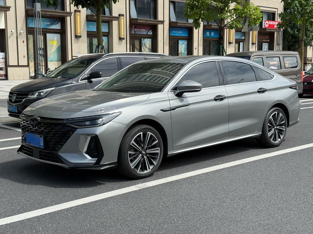 Chery Arrizo 8