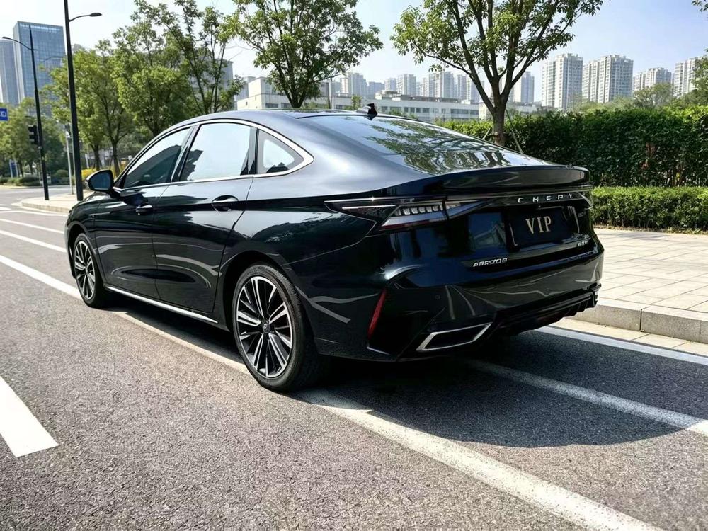 Chery Arrizo 8
