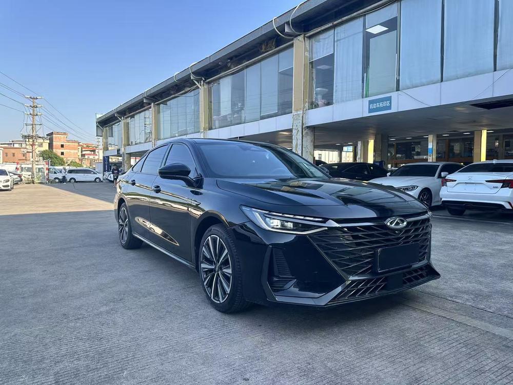 Chery Arrizo 8