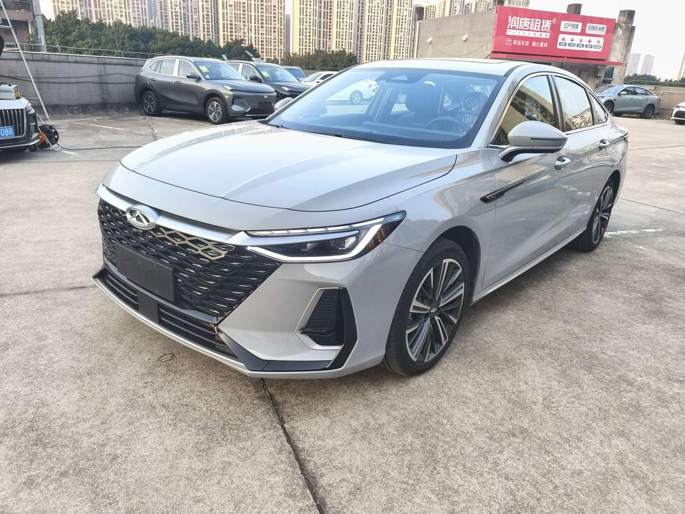 Chery Arrizo 8